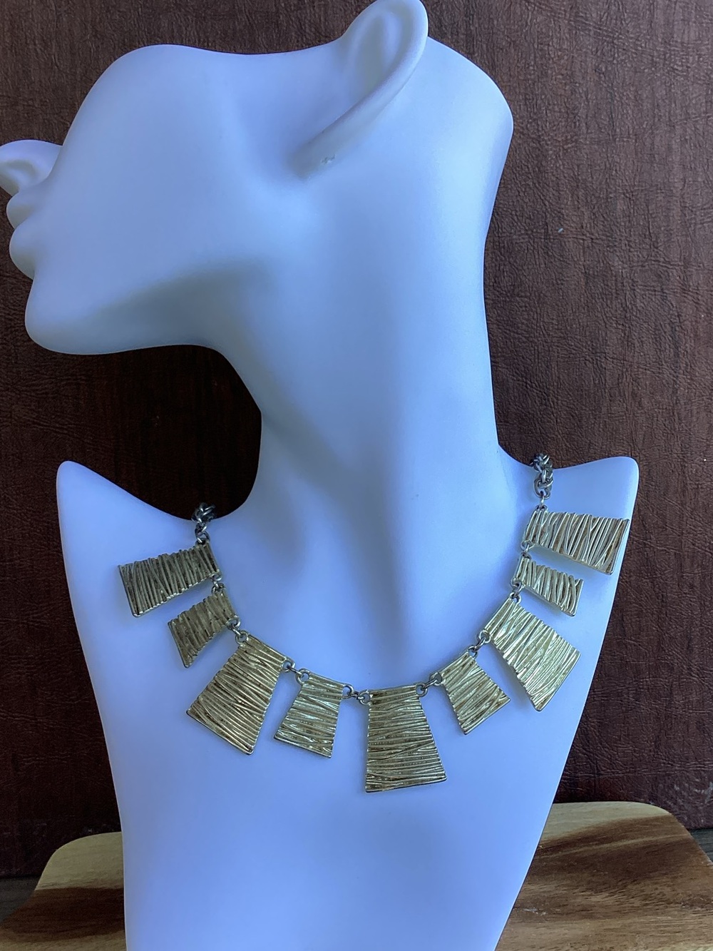 Deja Vu Bijou Silver Tone Textured Panel Necklace - Women's Fashion Jewelry